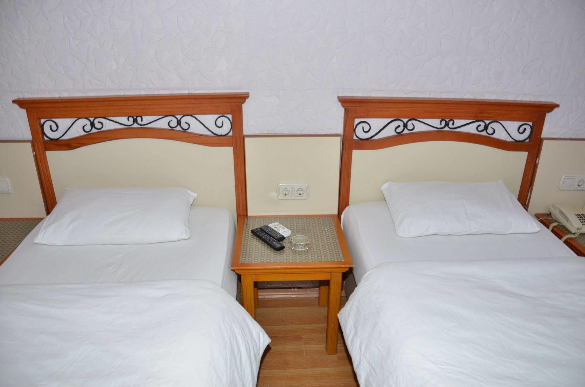Ozturk Hotel Antália Exterior foto